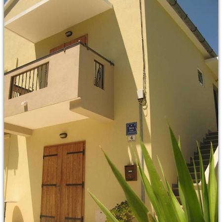 Bubi Hvar Apartments 1 ฮวาร์ ภายนอก รูปภาพ