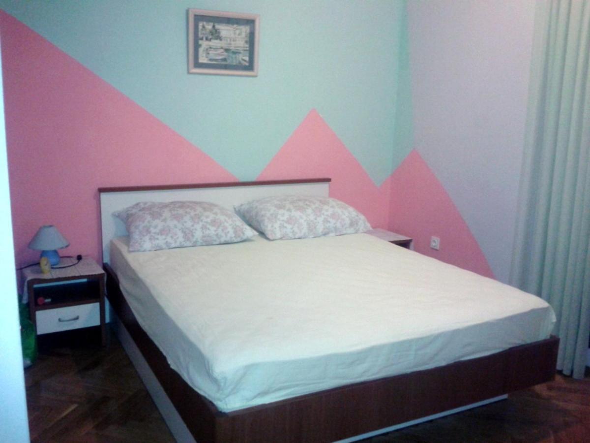 Bubi Hvar Apartments 1 ฮวาร์ ภายนอก รูปภาพ