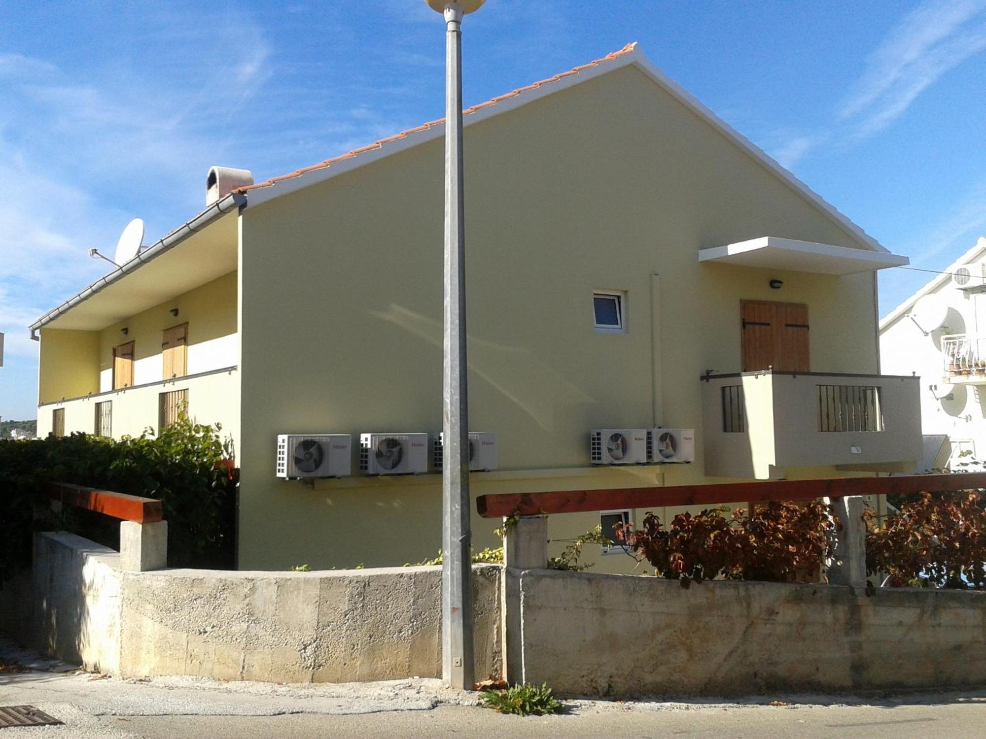Bubi Hvar Apartments 1 ฮวาร์ ภายนอก รูปภาพ